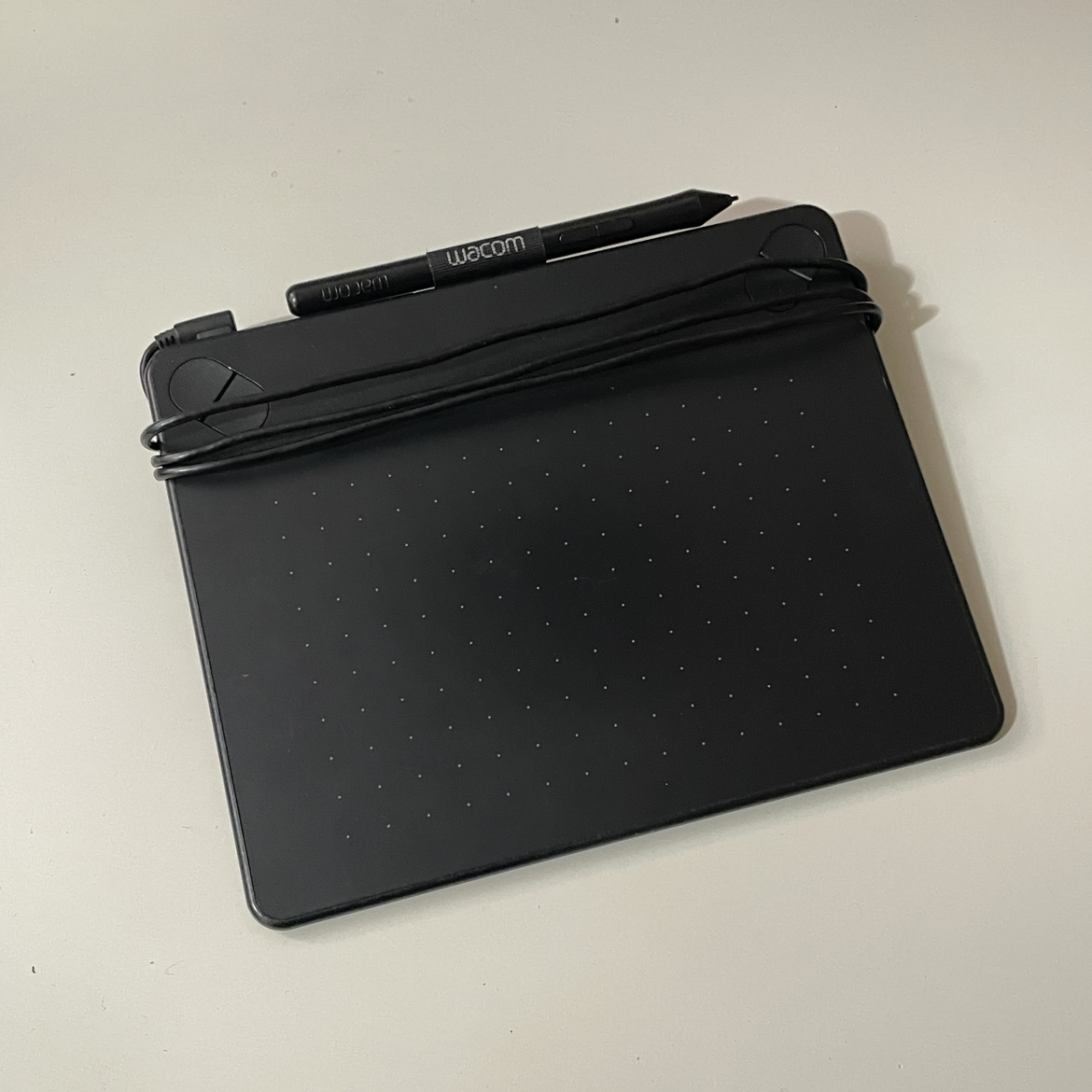 Drawing Tablet (Wacom Intuos CTL4100) thumbnail
