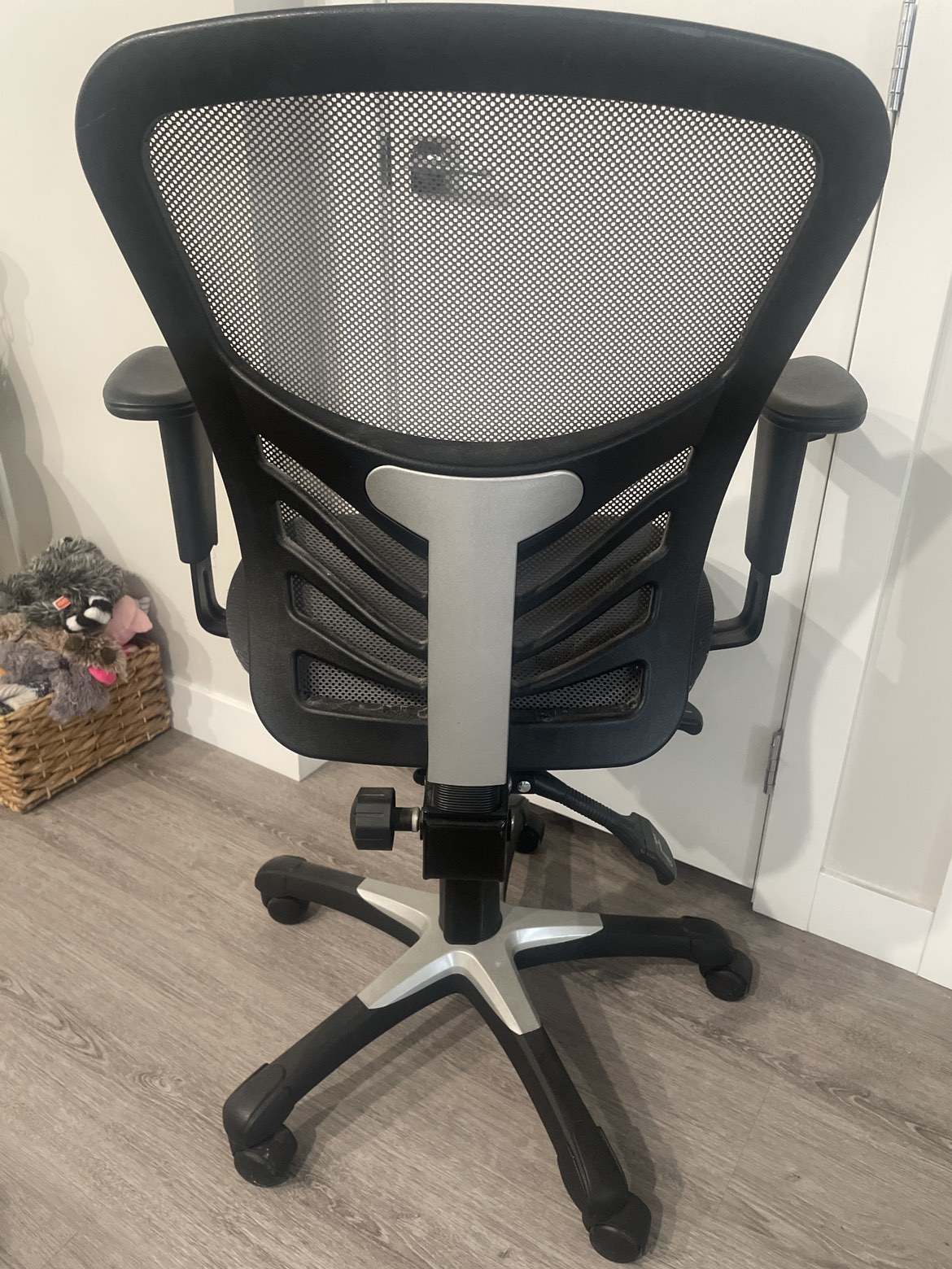 Office Chair - photo 3
