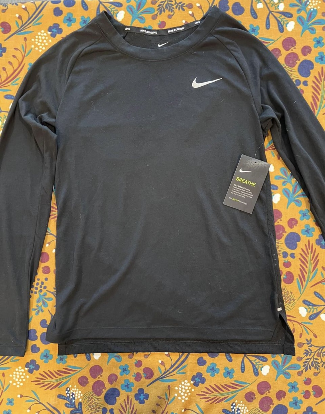 Women’s workout gear - Lot image indicator(2)