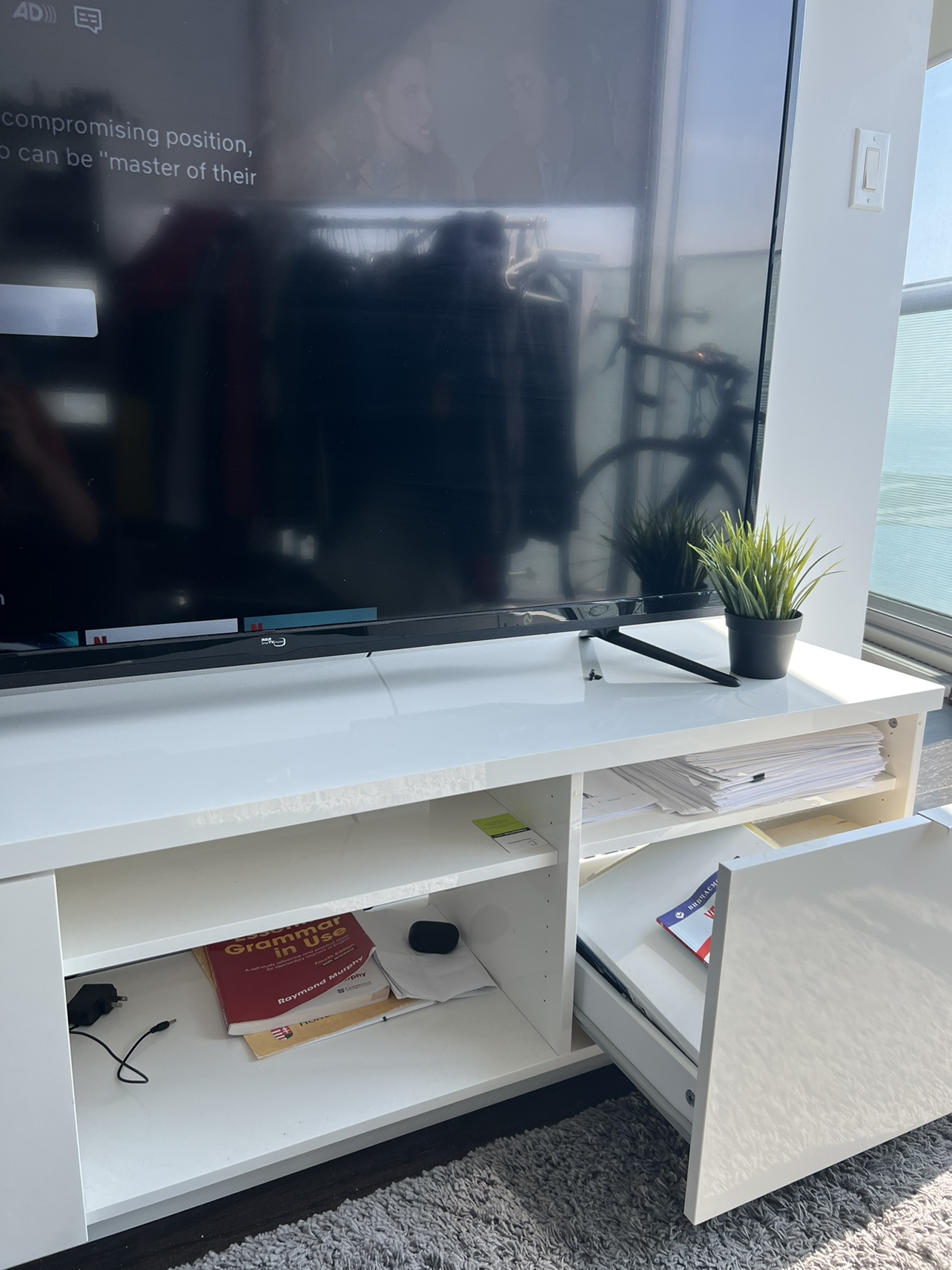 WHITE TV STAND