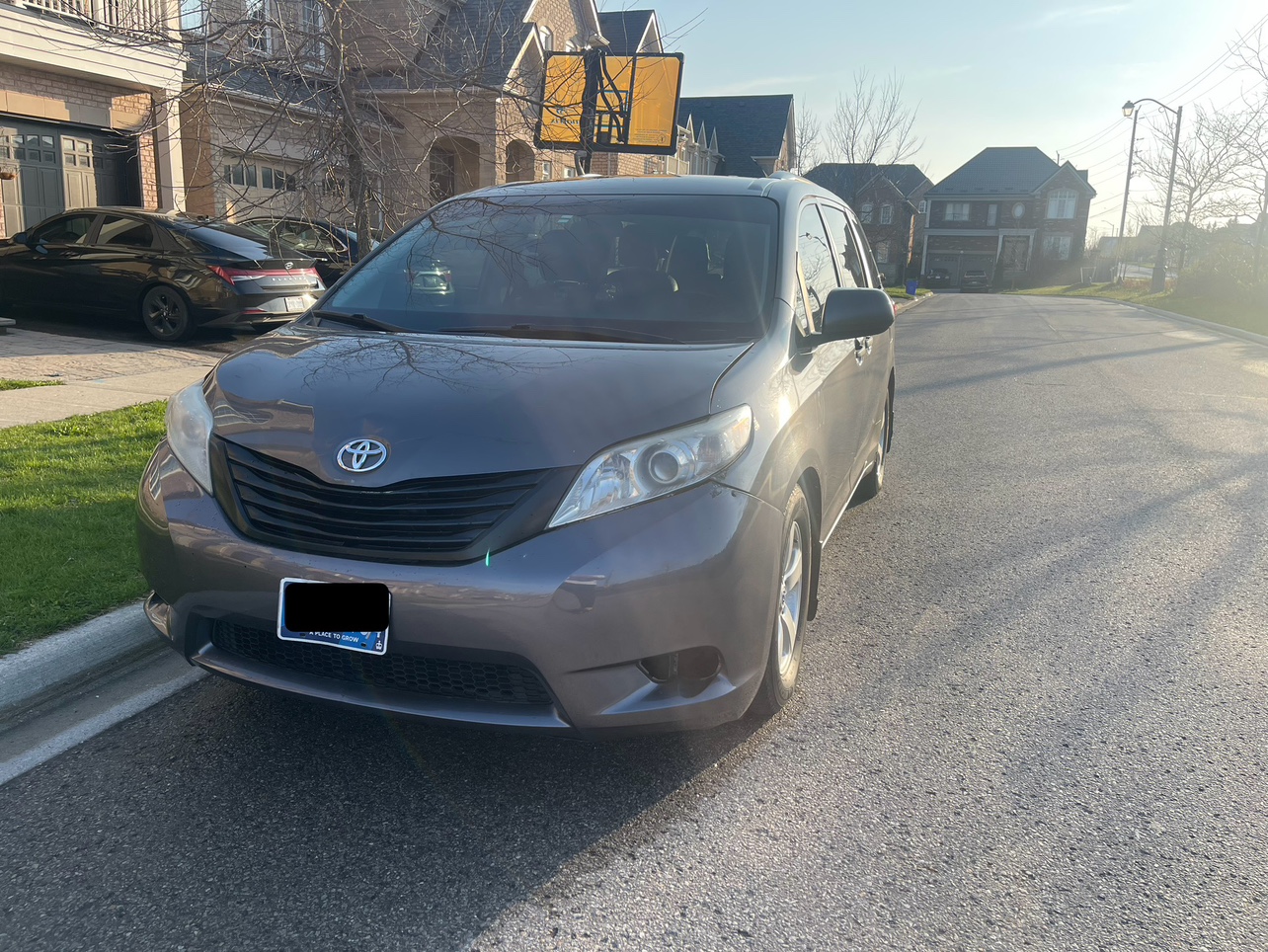 2017 Toyota Sienna - photo 3