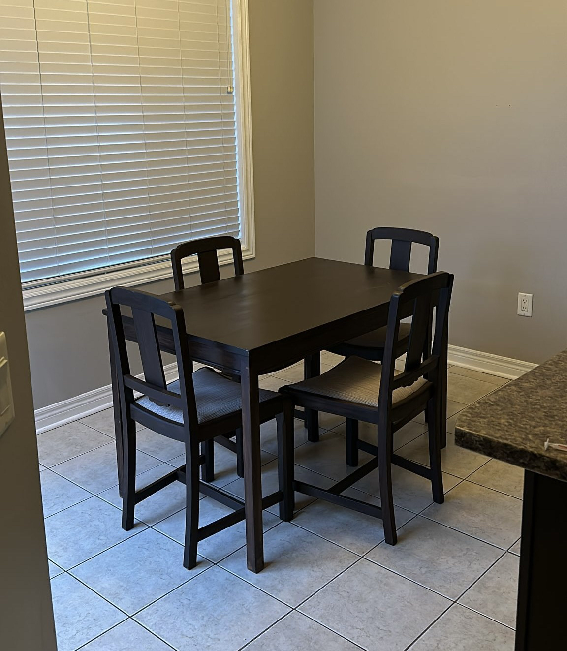 Dining table and 4 chairs thumbnail