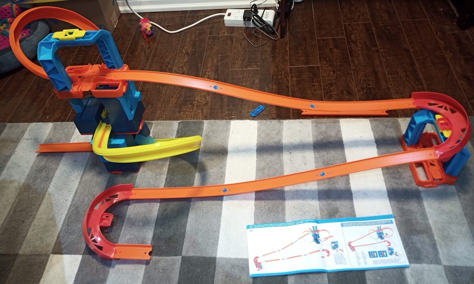 Hot Wheels Track Builder Playset Ultra Boost Kit image indicator(2)