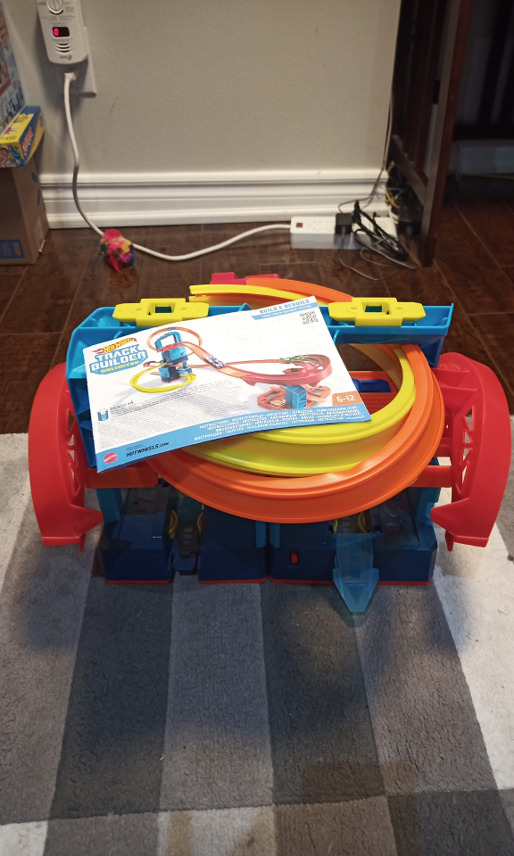 Hot Wheels Track Builder Playset Ultra Boost Kit image indicator(7)