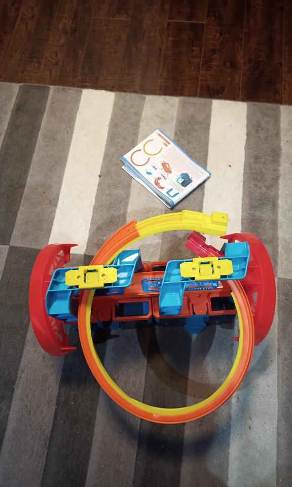 Hot Wheels Track Builder Playset Ultra Boost Kit image indicator(8)