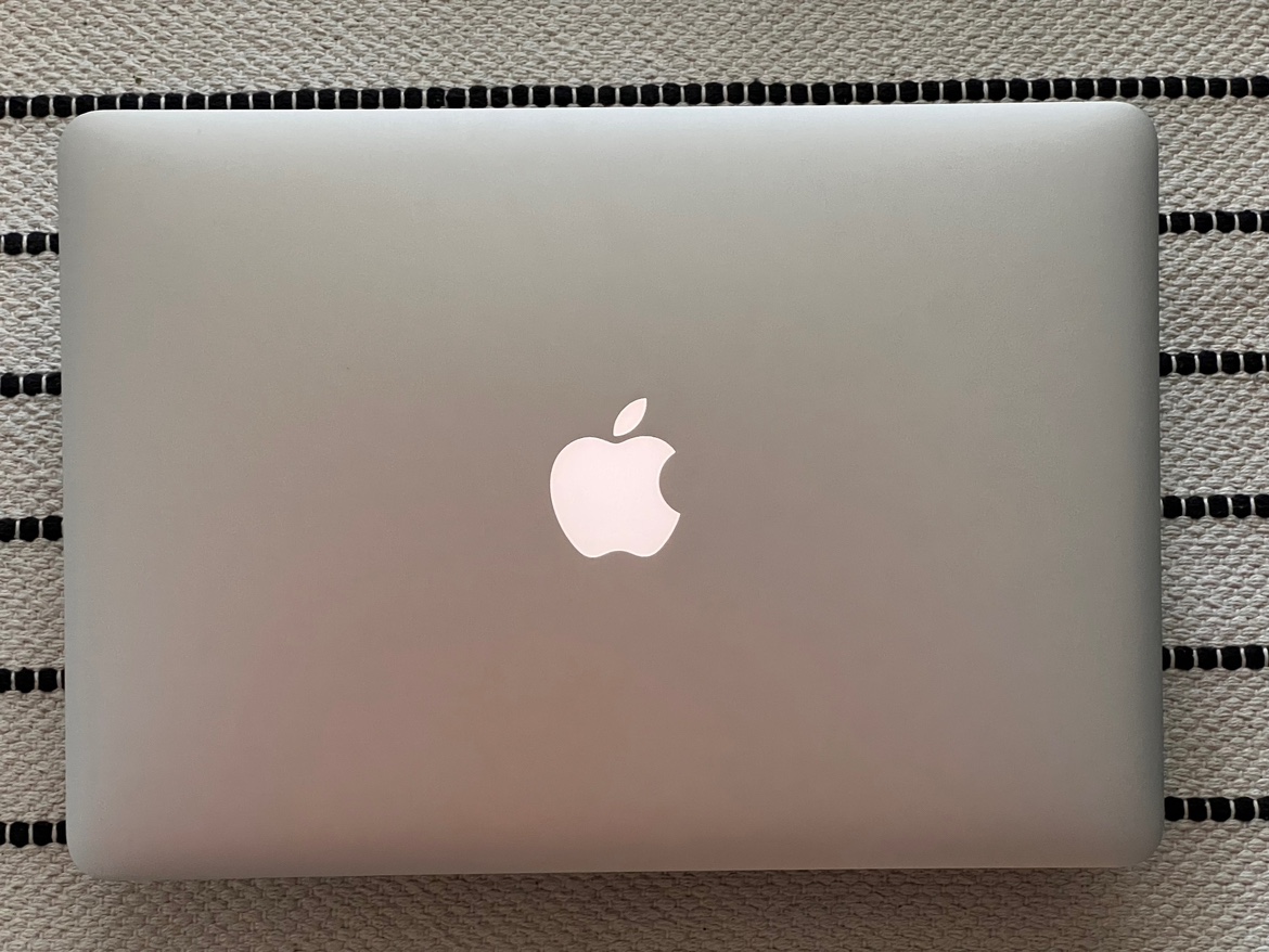 Apple 13" Macbook Air 2013, Eng + Cyrillic keyboard engraving image indicator(3)