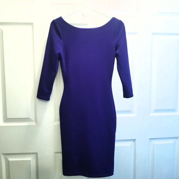 Le Chateau Purple Long Sleeve Midi Dress w/ Deep V-Back, XXS image indicator(2)