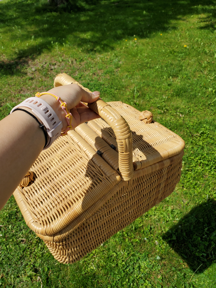pinic basket thumbnail