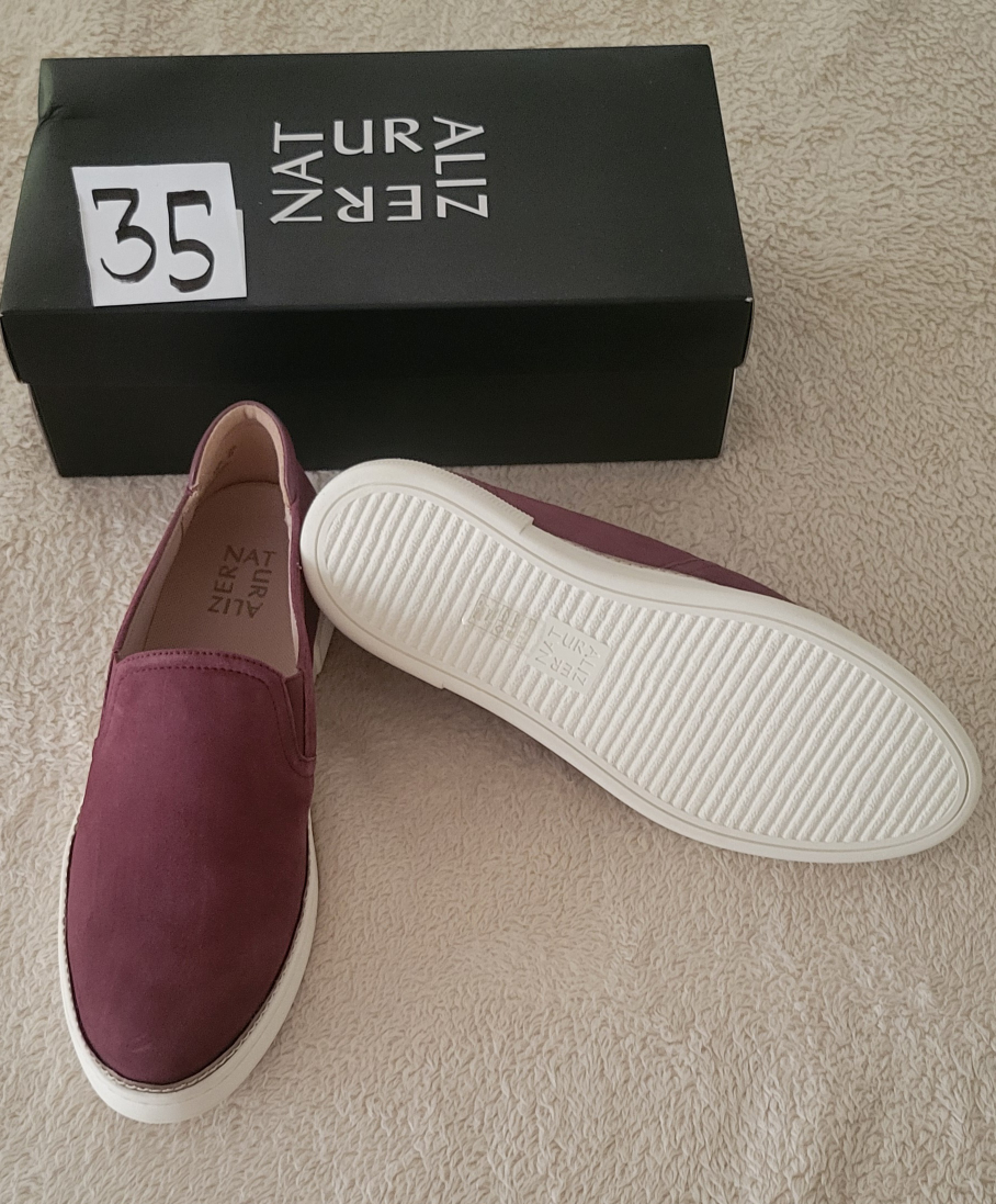 Naturalizer Women's Comfortable Shoes image indicator(3)