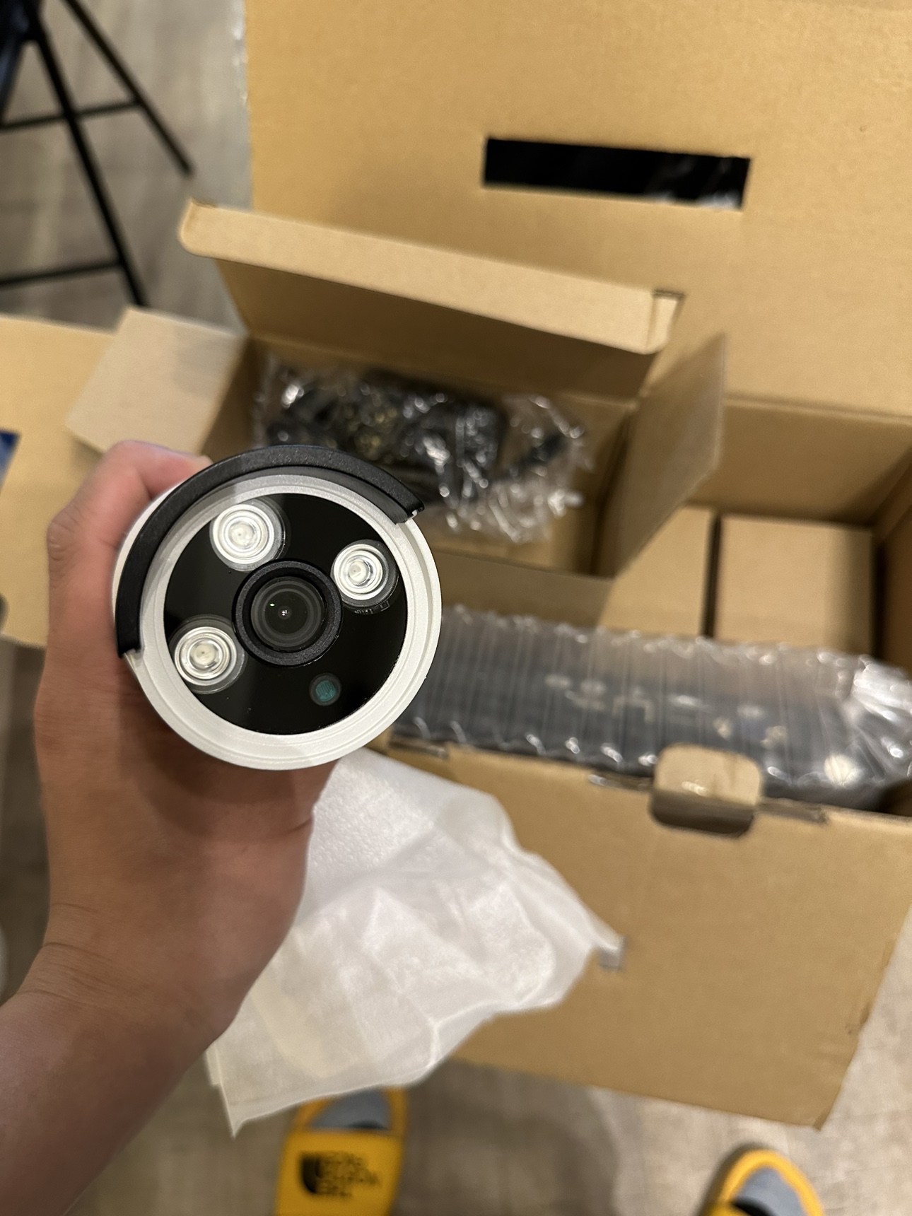 SANNCE 4 PACK SECURITY CAMERA