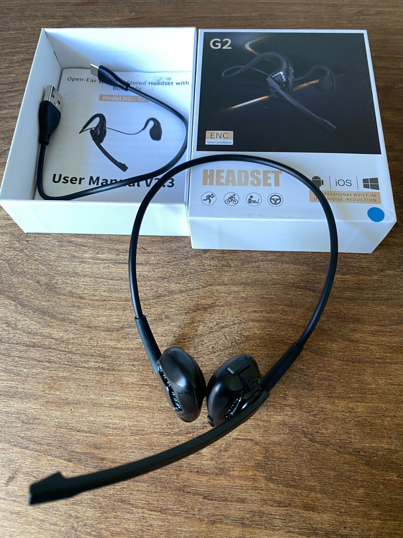 Bluetooth Headset with Boom Microphone thumbnail