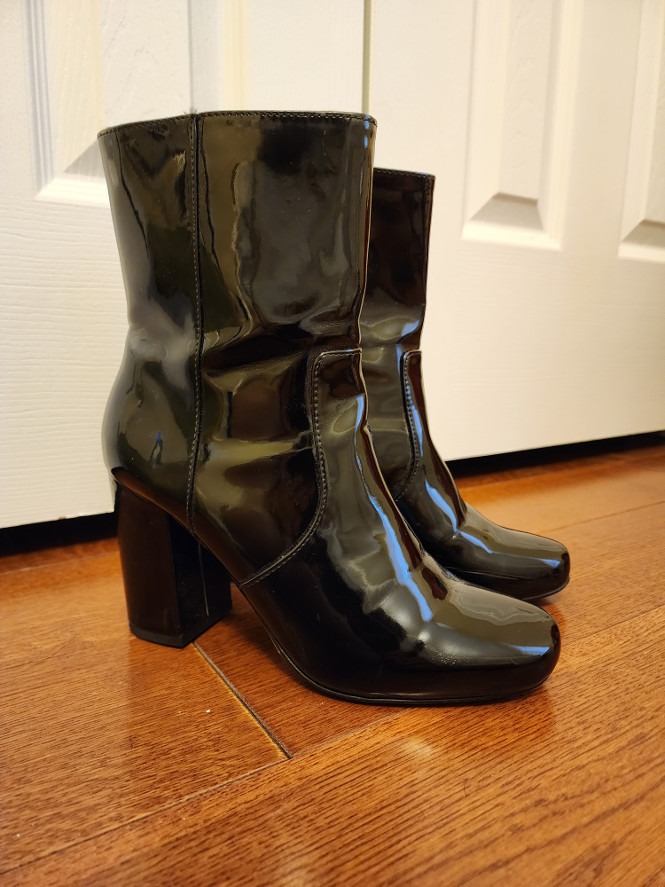 Patent Leather Boots image indicator(2)