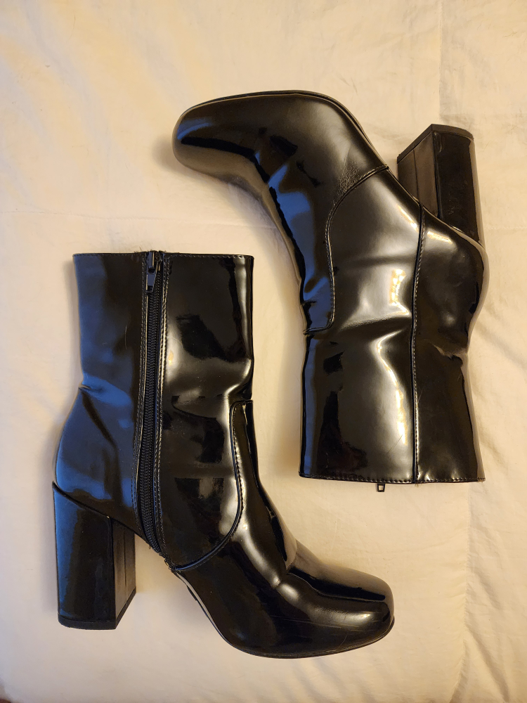 Patent Leather Boots image indicator(3)