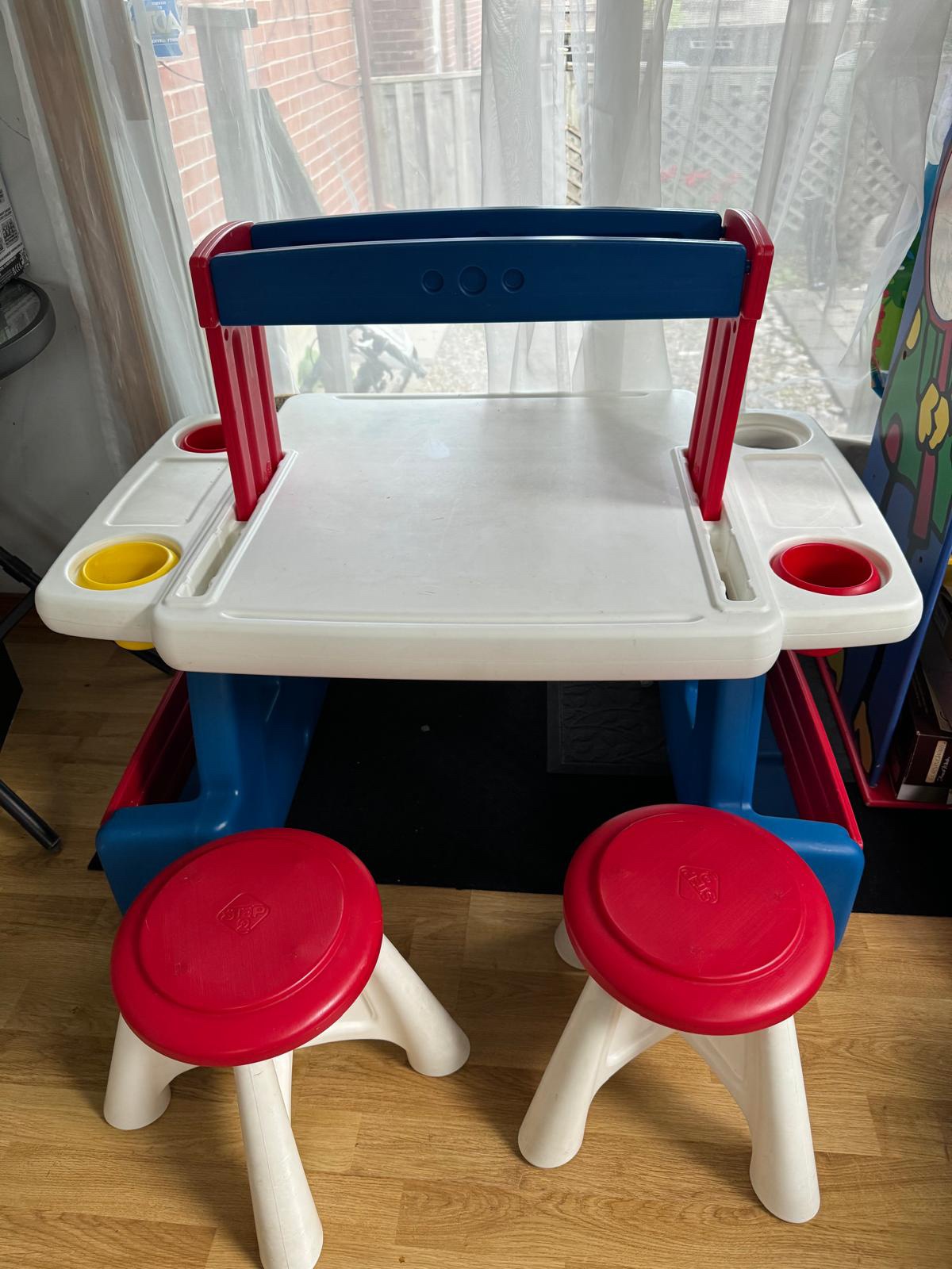 Kids Art / Activity Table image indicator(2)