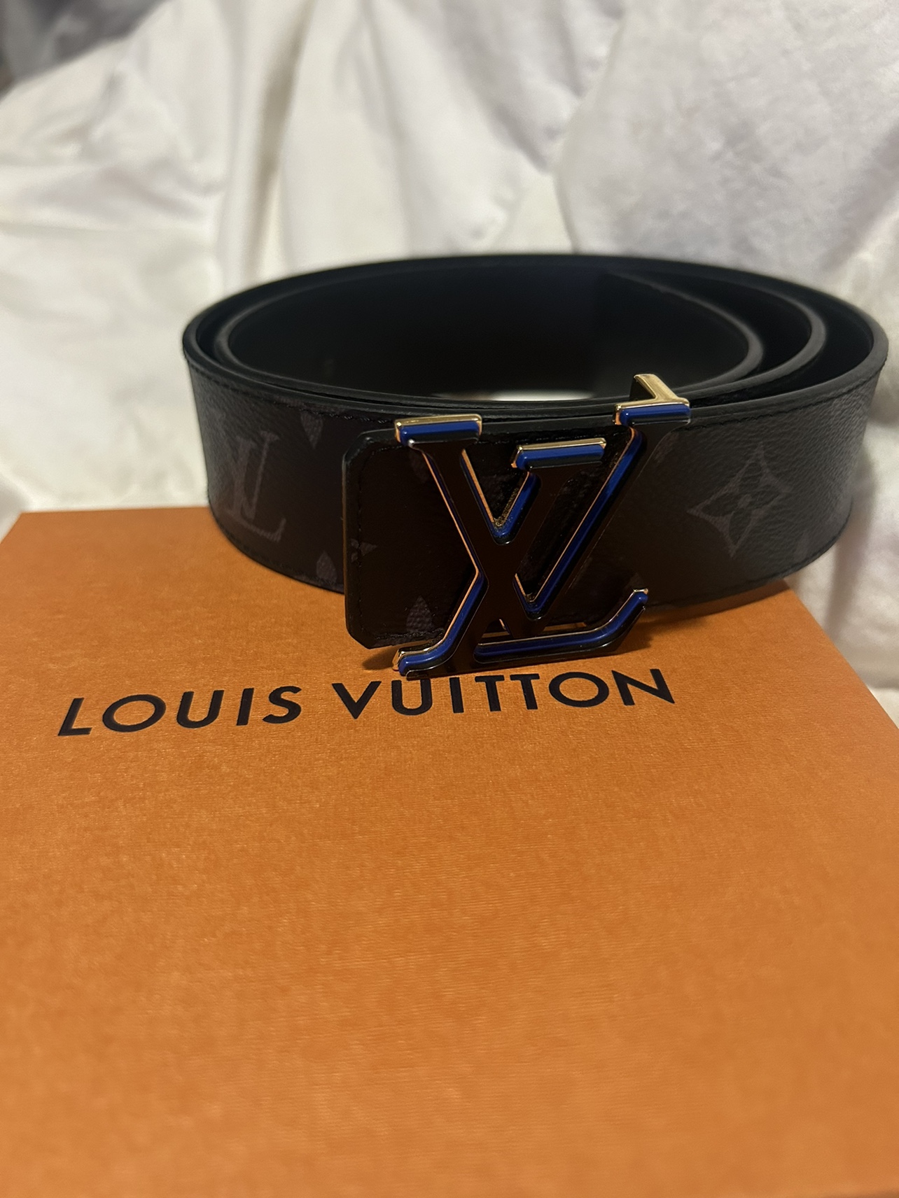 Lv reversable belt