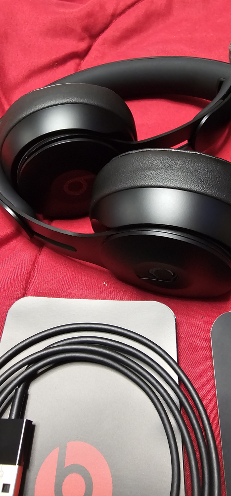 Beats Solo Pro