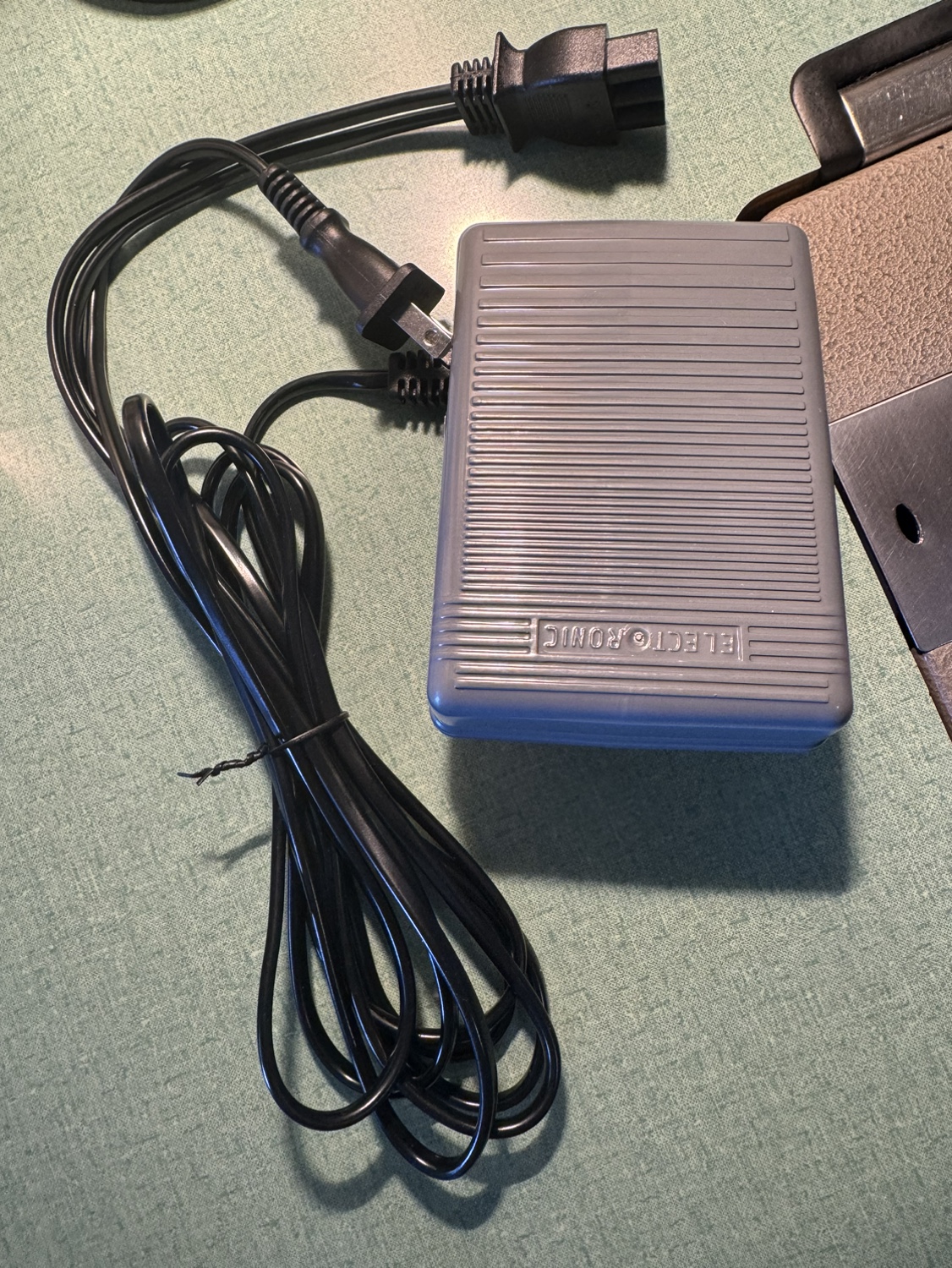 Sewing machine power cord