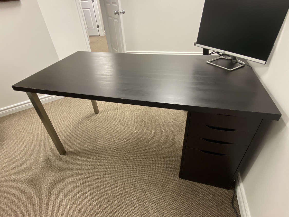 Work desk
