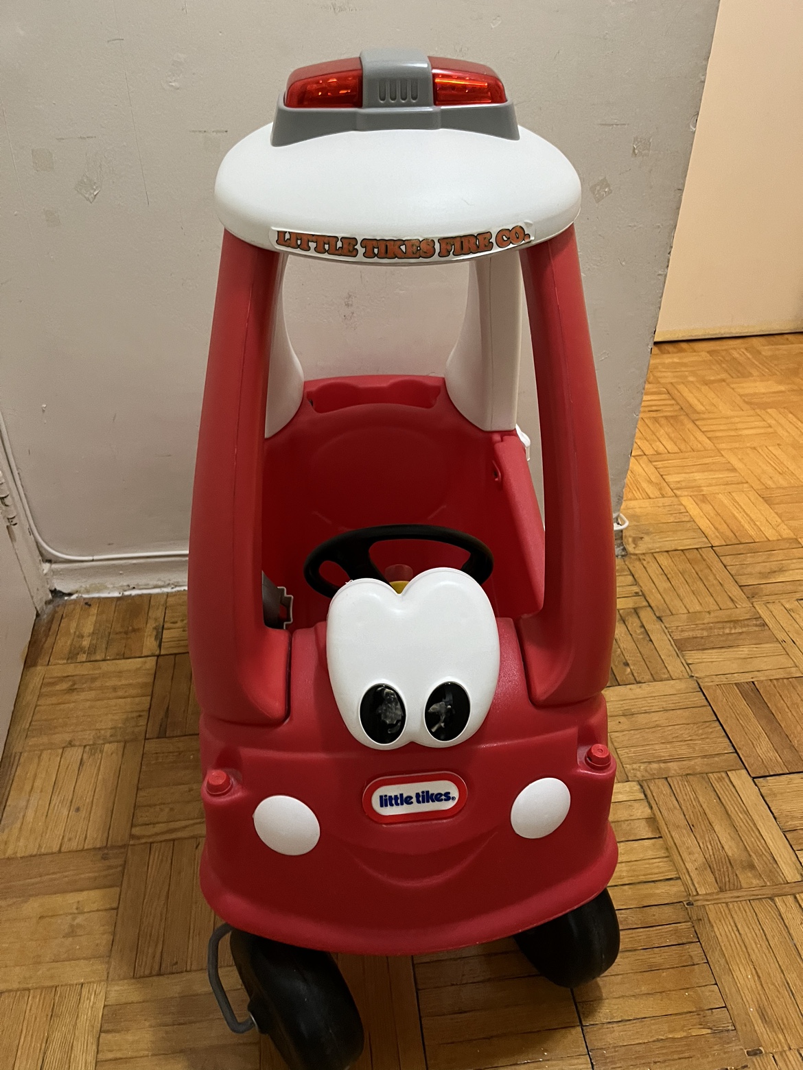 Little tikes  car
