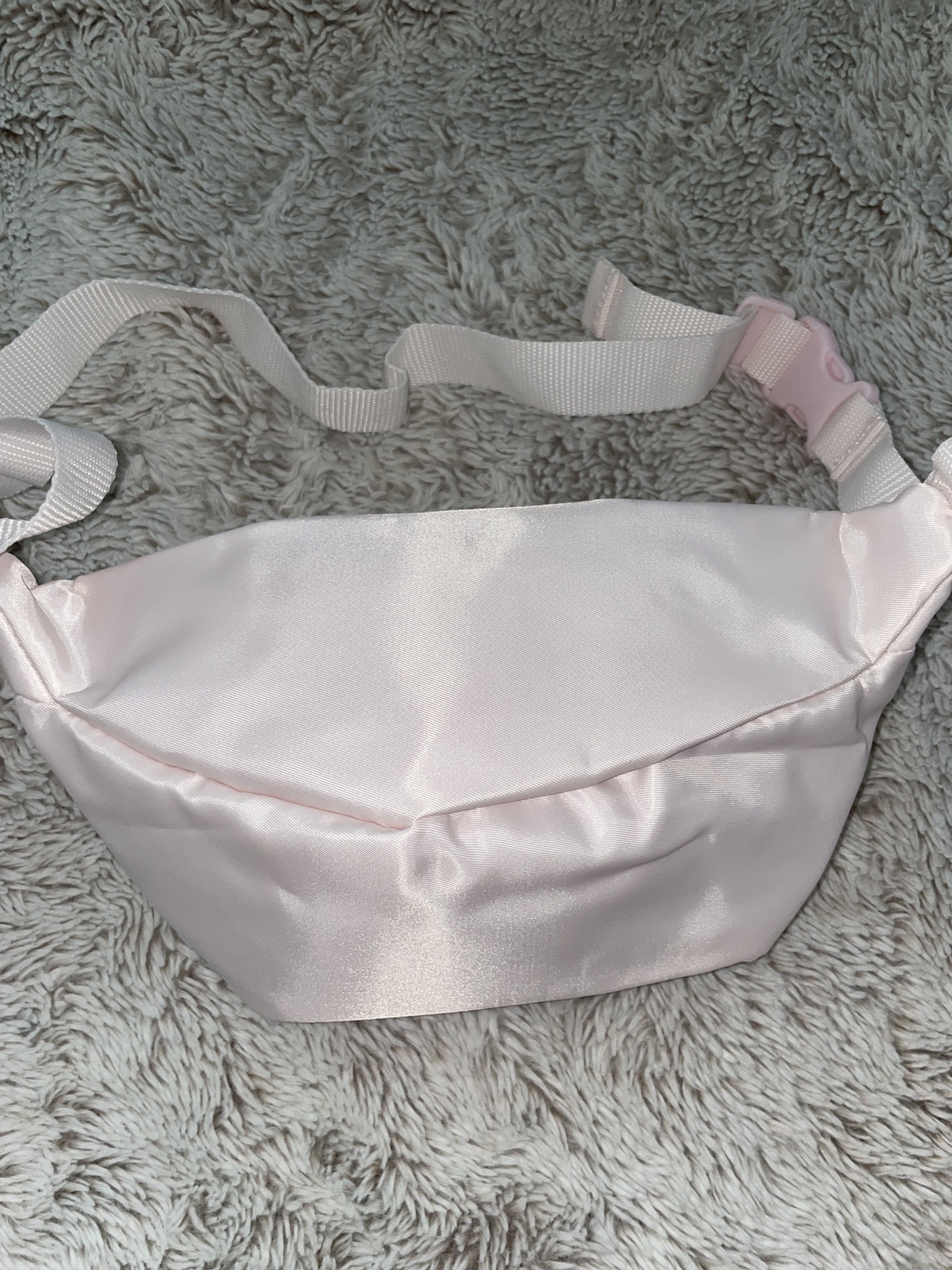 Marc Jacobs fanny pack image indicator(5)