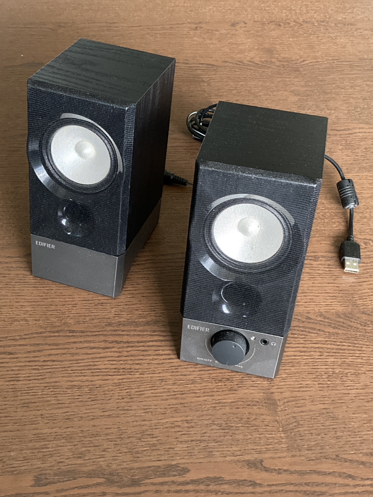 Edifier R19U USB speakers thumbnail