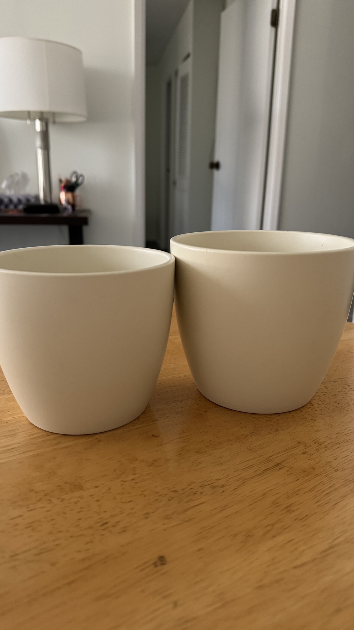 Mix of plant pots & saucers - photo 3