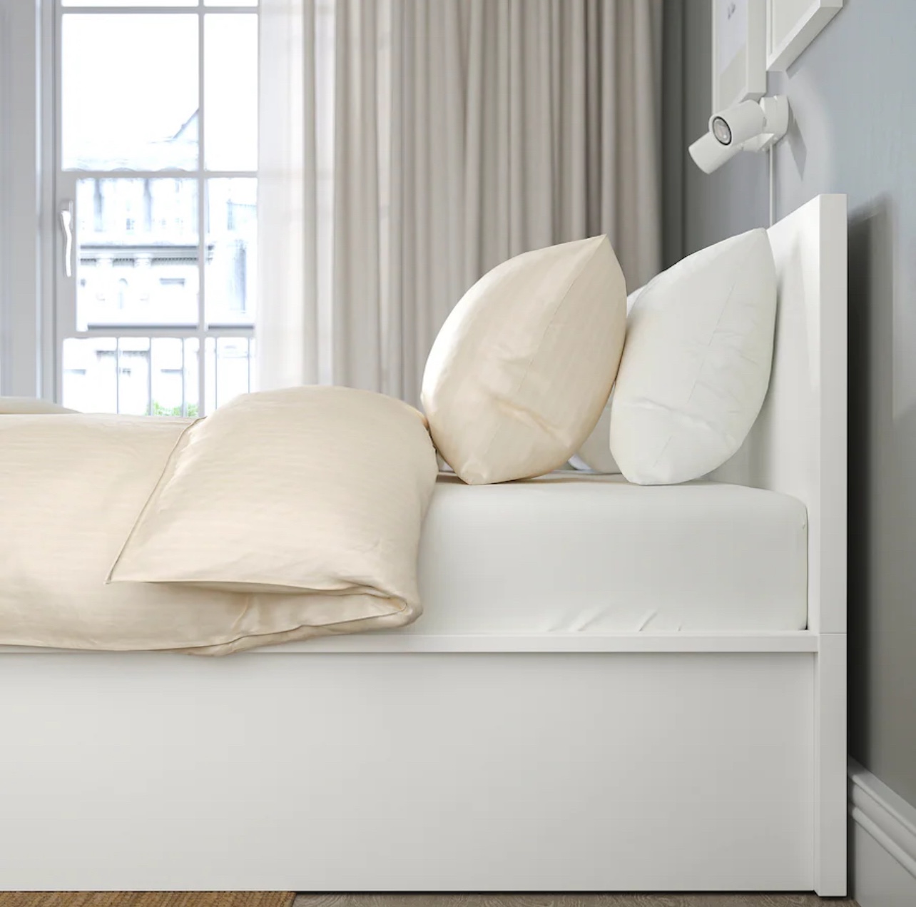 MALM Storage bed frame, white, Full/Double Size -Like New - photo 3