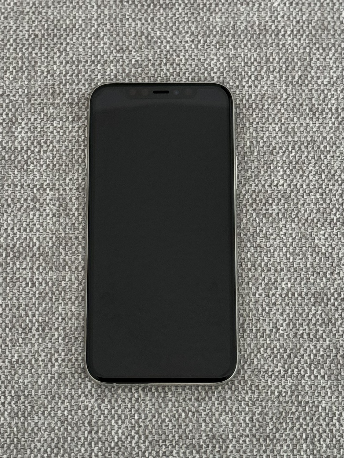 iPhone 11 Pro - 64GB - Unlocked - photo 2