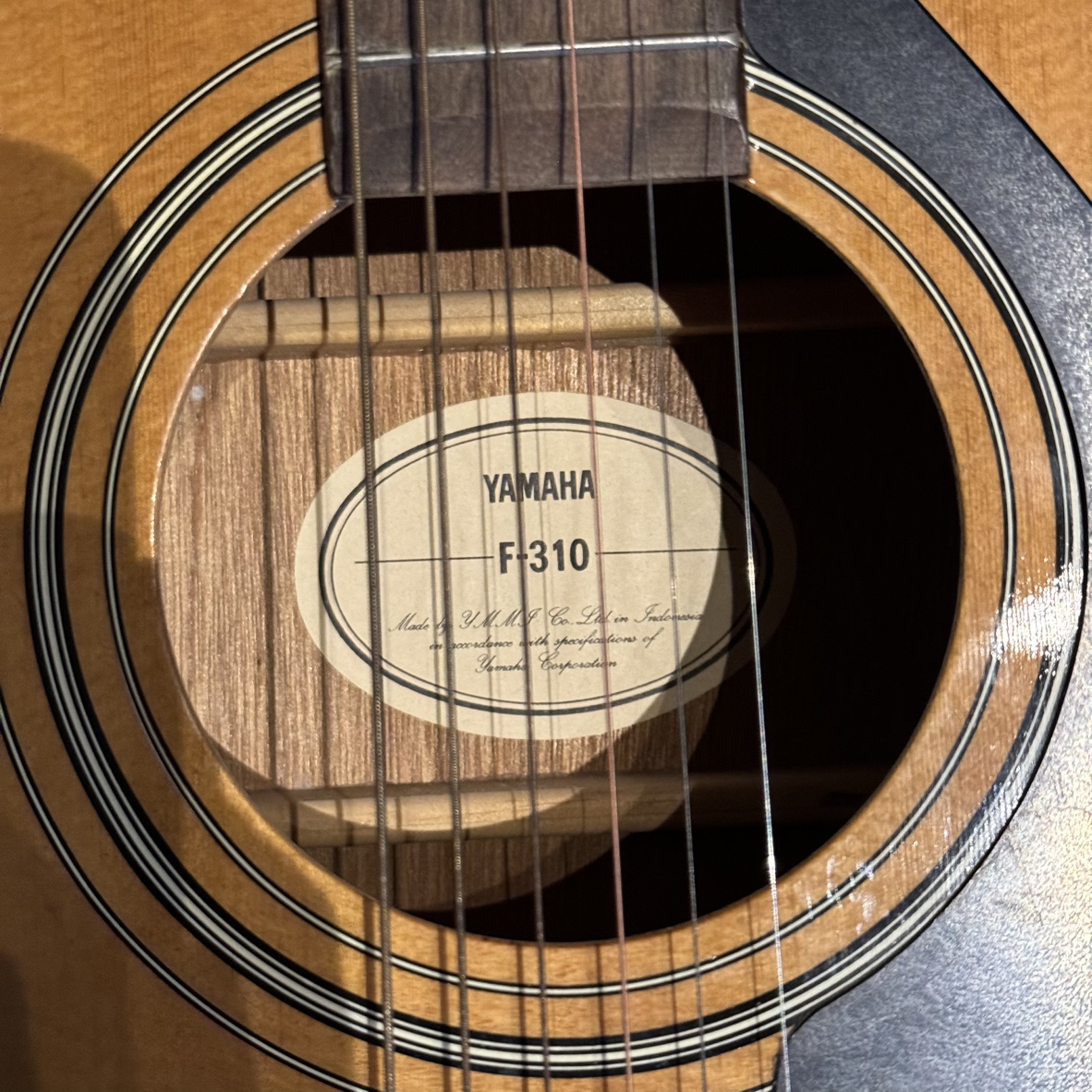 Yamaha F-310 Guitar with Case - photo 5