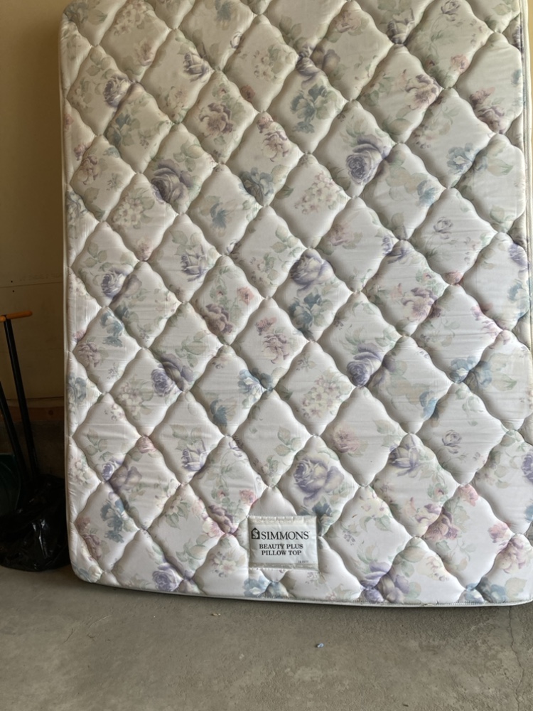 Simmons beauty sleep pillow top - photo 2
