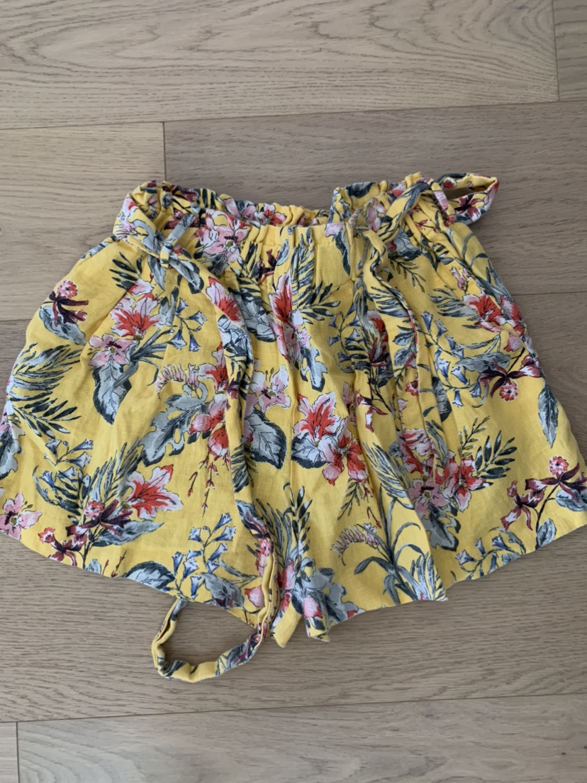 Zara  shorts sz S thumbnail