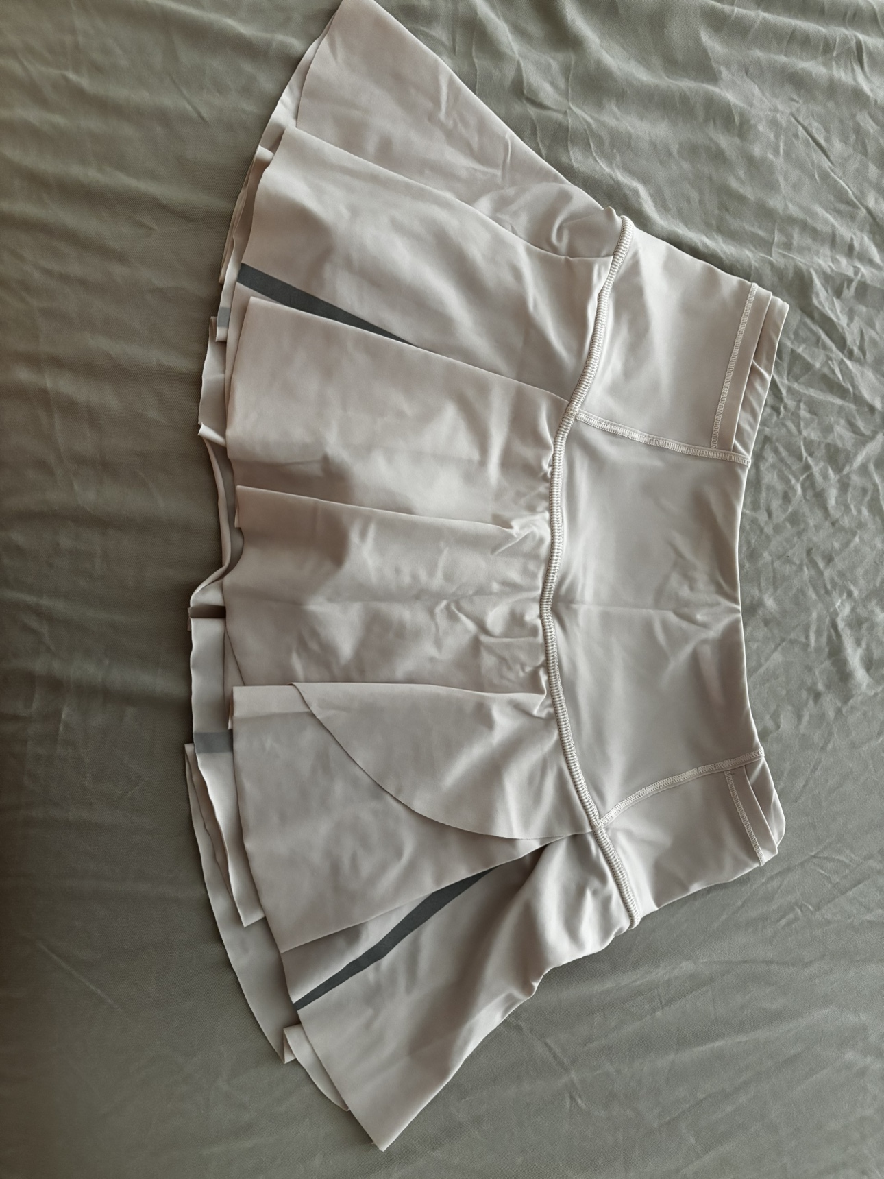 Lululemon running skirt image indicator(4)