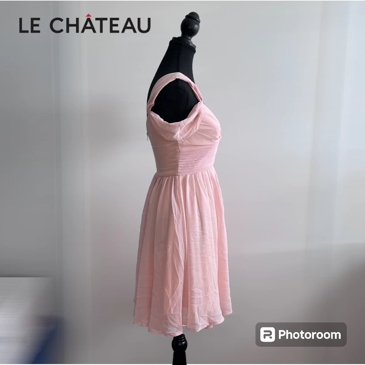 🩰 BRAND NEW 🩰 Le Château Dress 👗 image indicator(3)