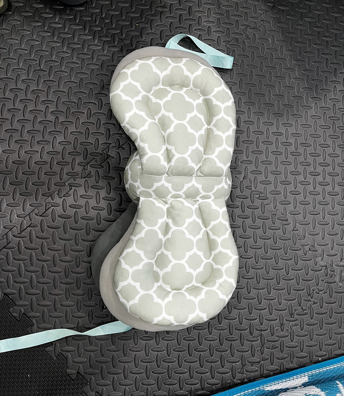 Gently Used Multi-Function Breast Feeding Nursing Pillow image indicator(2)