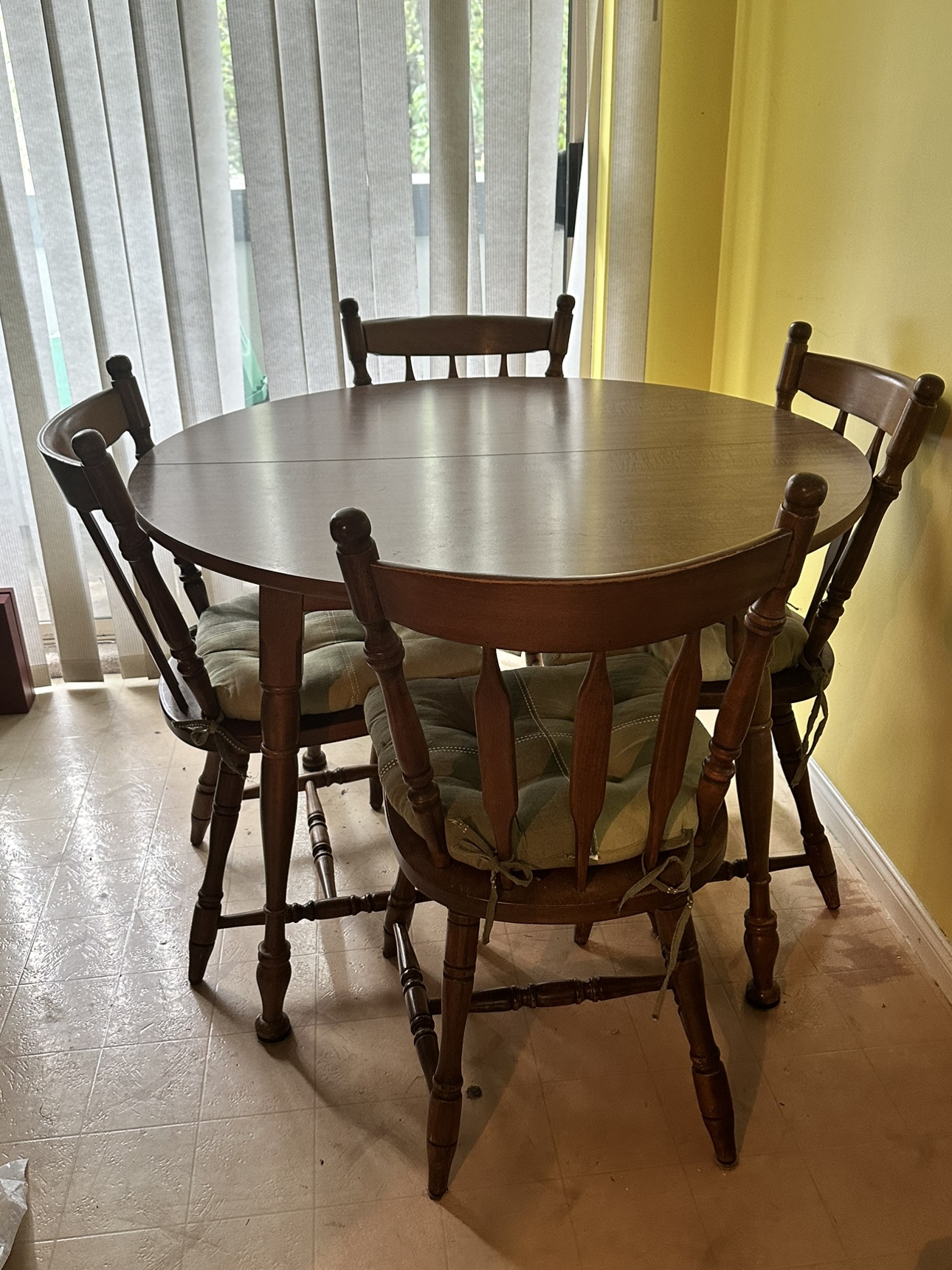 Kitchen Table and chairs