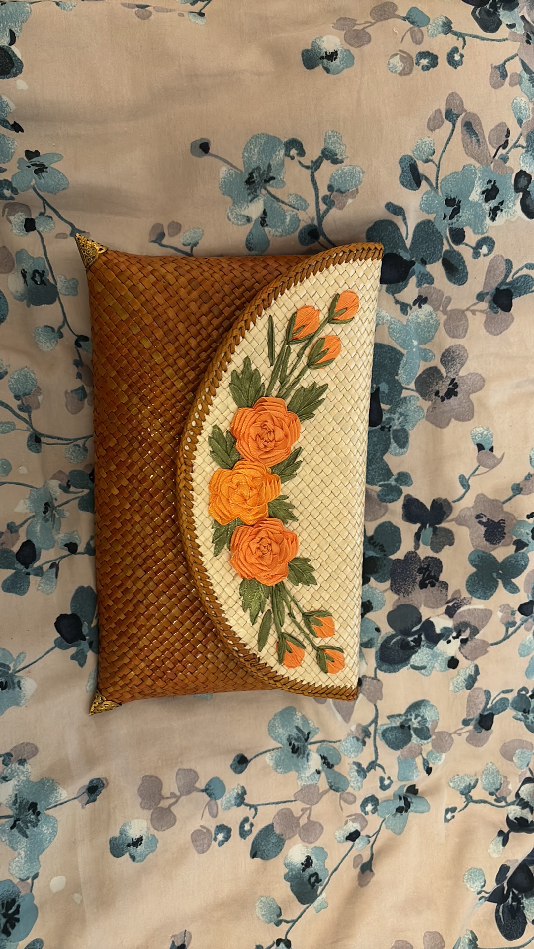 Rose Clutch