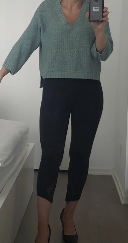 sweater green