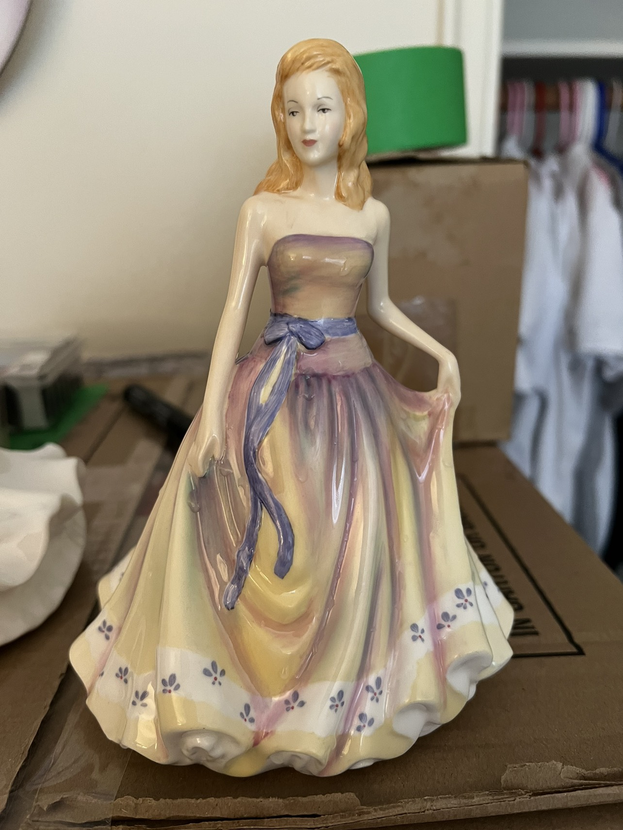 The English ladies Co “ Elizabeth” Figurine