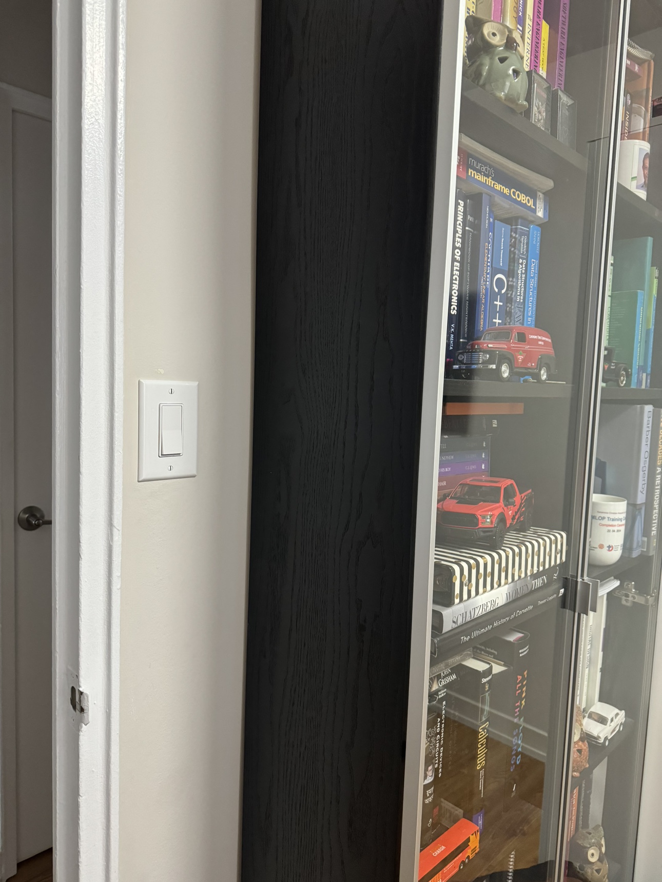 Billy Bookcase with glass Door - photo 4