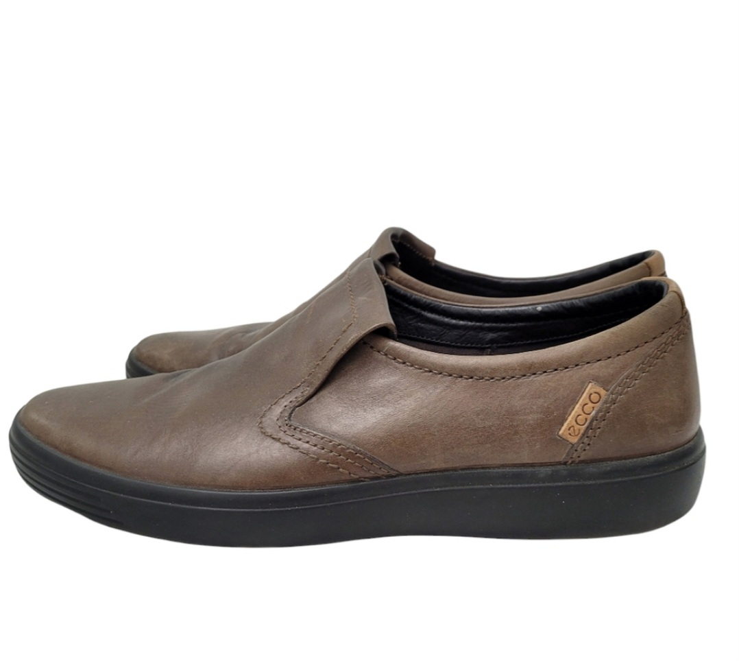 ECCO Brown Classic Dress Shoes  Size: 11 US thumbnail
