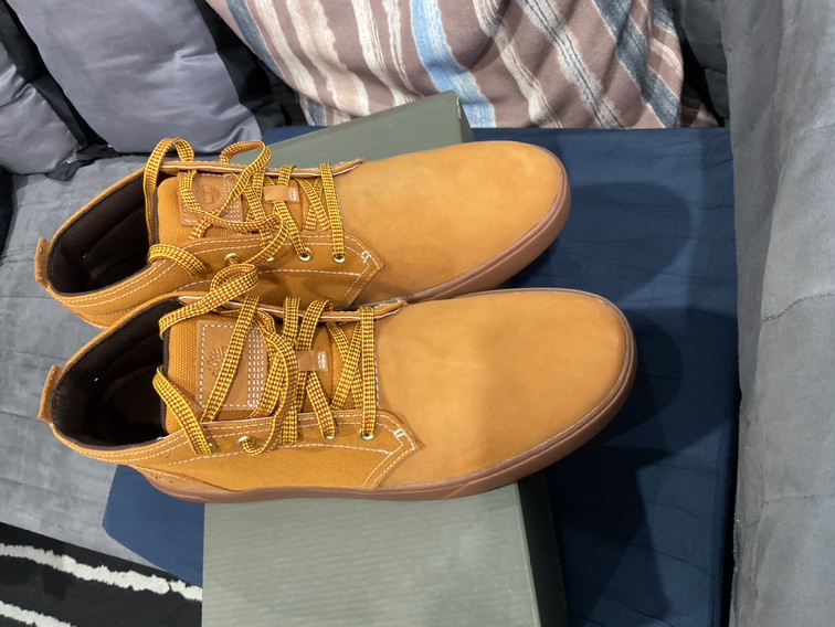 brand new Timberland mens shoes (9.5US) image indicator(3)