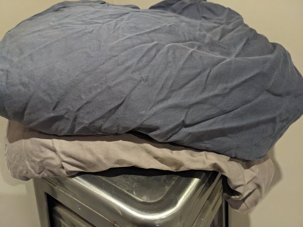 $5 each queen size fitted sheets thumbnail
