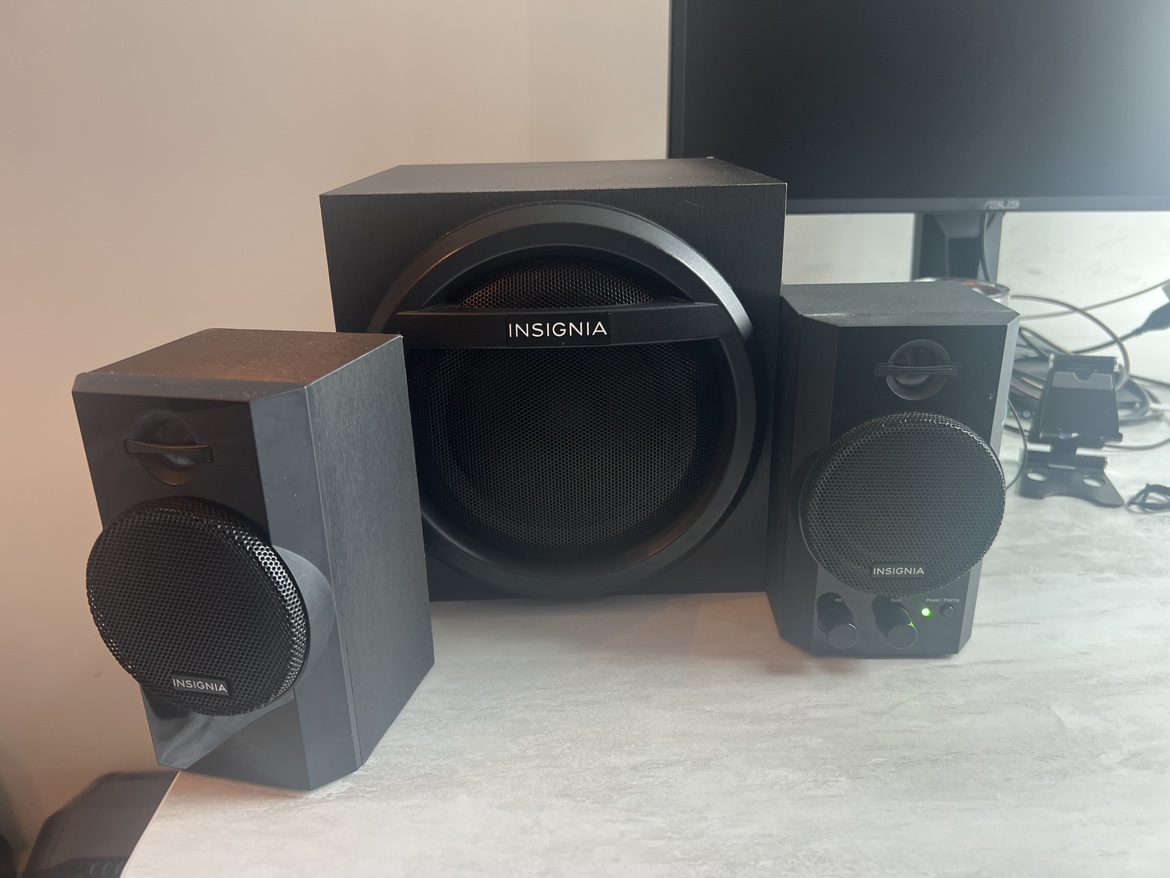 Insignia 2.1 Bluetooth Desktop Speaker System - photo 2