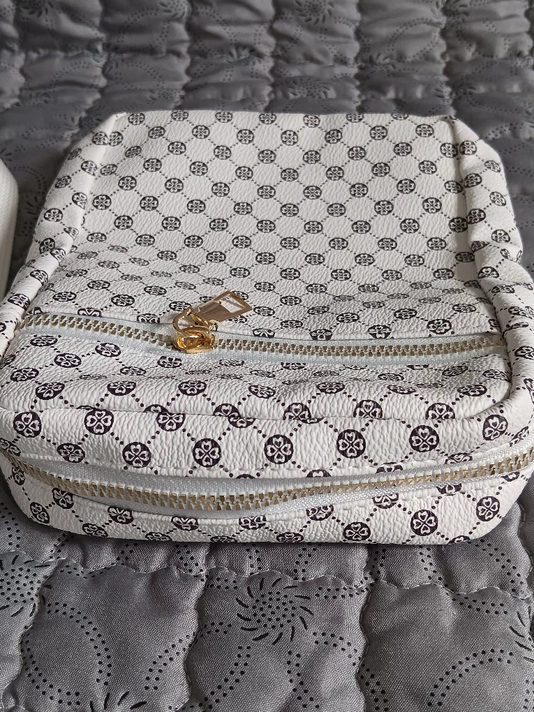 New White Stylish Waterproof Sling Bag image indicator(3)