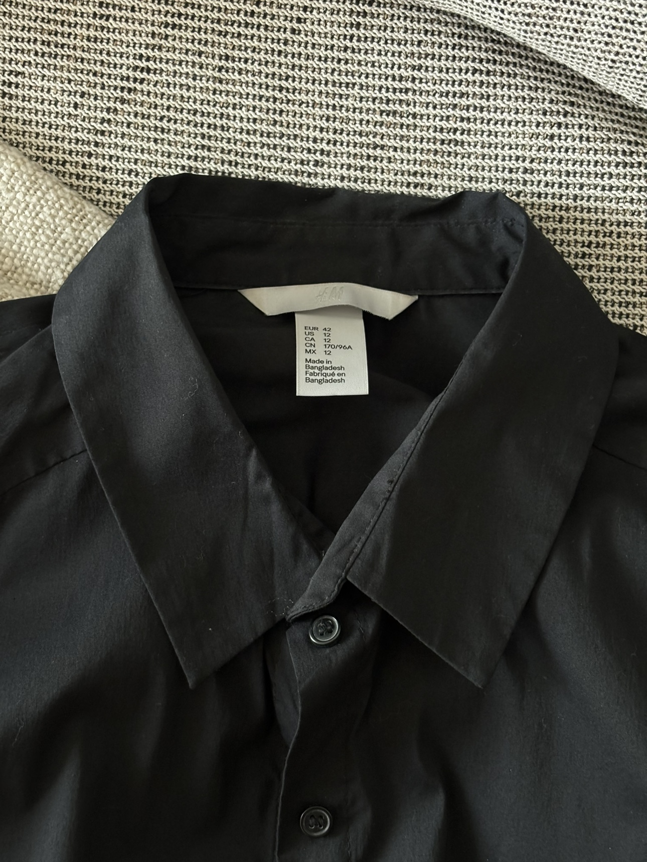 H&M Black shirt (size 12) image indicator(2)