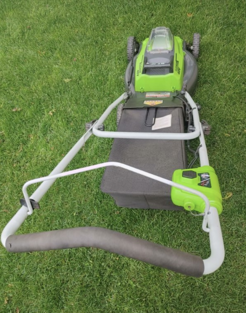 Lawn mower - photo 2