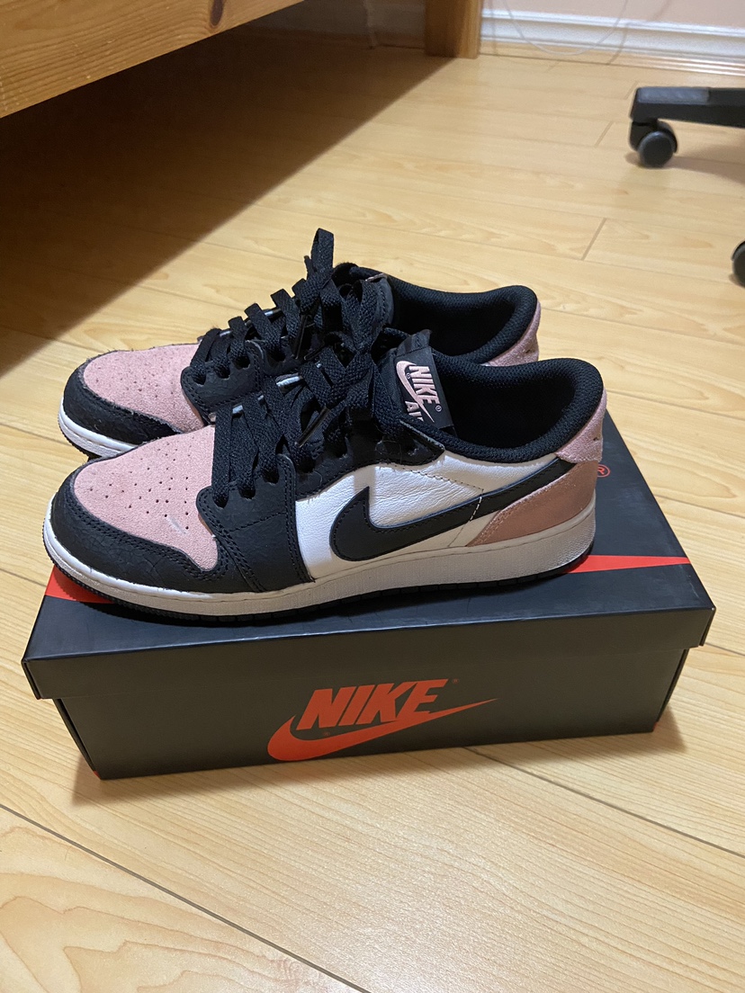 Jordan 1 Low Bleached Coral