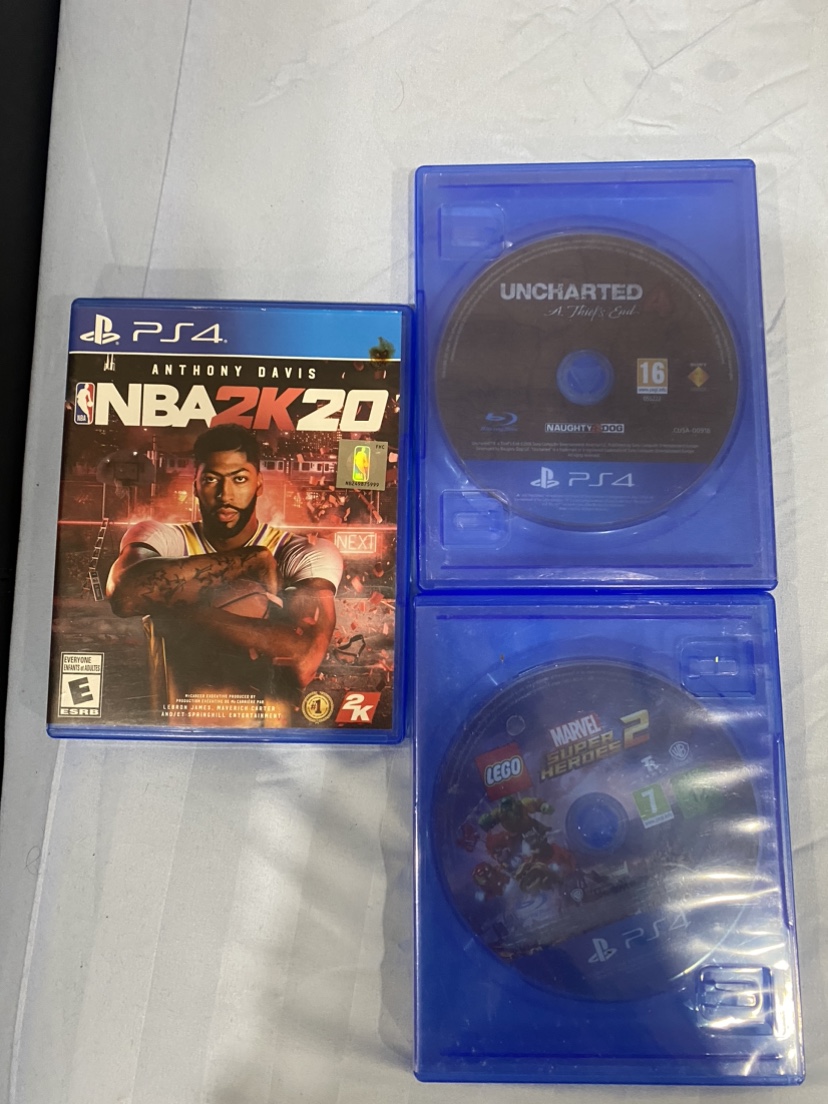 PS4 (need gone)with 3 games 2 controllers and PlayStation camera - photo 3