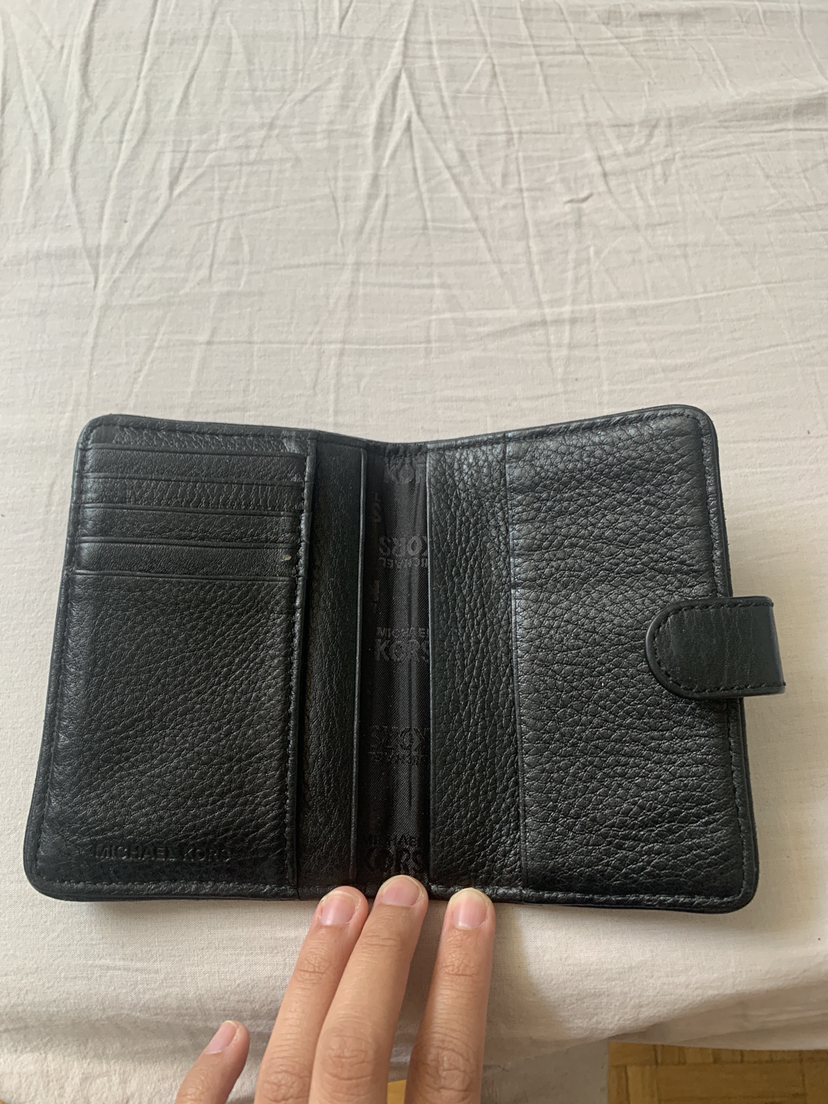 MICHAEL KORS WALLET - photo 2