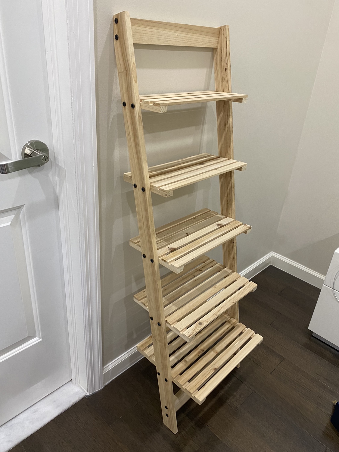 5 tier leaning ladder shelf